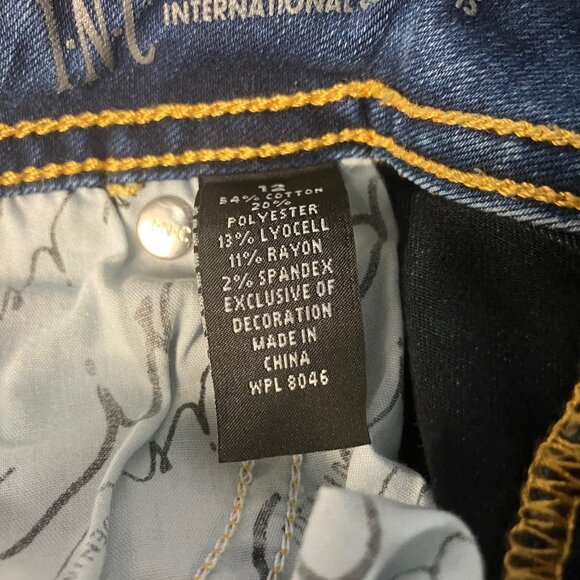 INC International Concepts Embroidered Flare Leg Jeans | Floral Detail | Mid-Ris - Picture 7 of 9